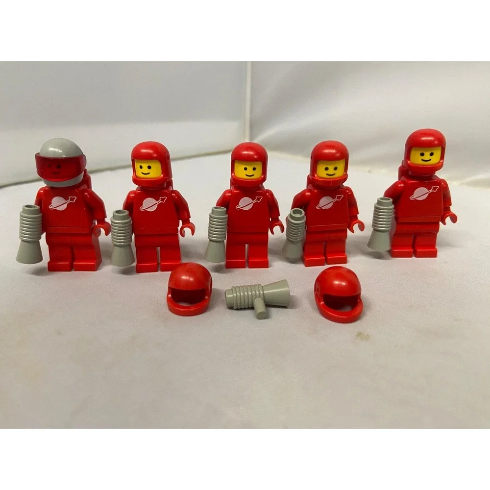 Space LEGO Classic Space 5x Minifigures Various Accessories Vintage
